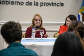 Alicia Kirchner anunció el aumento en los montos de las Tarjetas Sociales