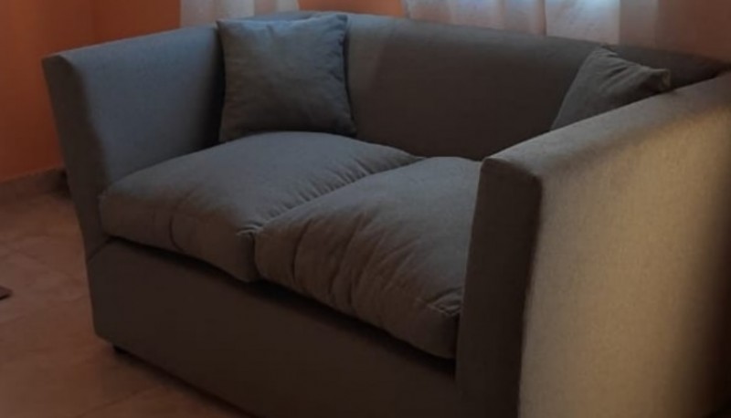 Mujer sufrió estafa al vender su sillón 