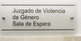 Un hombre se cambia de sexo en Alicante para evitar las penas de la Ley Contra la Violencia de Género