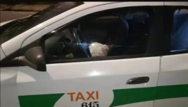 Un taxista le dio un palazo en la cabeza a una pasajera que le pidió que bajara el volumen de la música