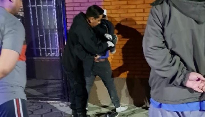 Detuvieron a tres personas tras robo de un vehículo 