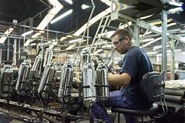 Se retrae la industria pyme: creció 0,4% interanual en abril, pero cae 1,9% respecto a marzo