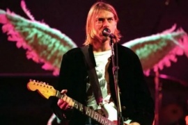 La increíble cifra en la que se vendió una guitarra que rompió Kurt Cobain