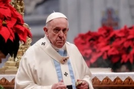 El Papa Francisco suspendió audiencias por fiebre