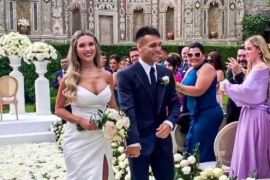 A la espera de la final de la Champions League, se casó Lautaro Martínez