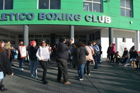 Reclamo de ADOSAC en el Boxing Club.  