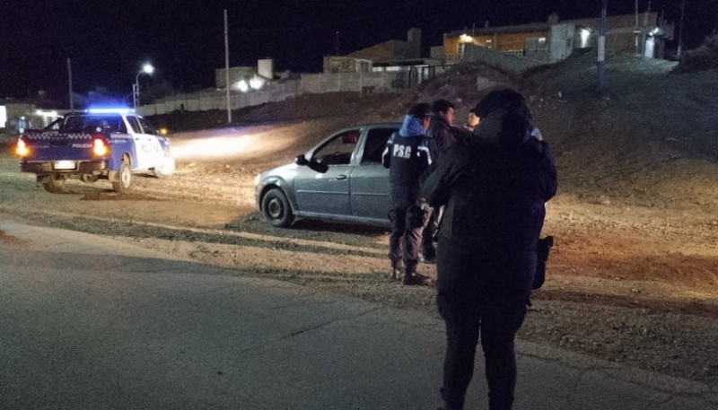 Detuvieron a dos hombres tras robar un televisor de una empresa