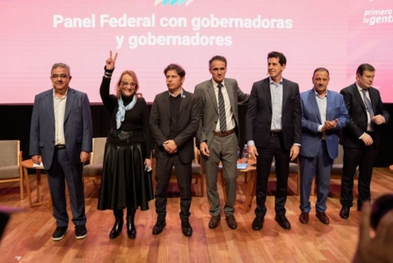 La gobernadora de Santa Cruz, Alicia Kirchner, participó este martes en el seminario de Infraestructura Regional “¿Qué Argentina queremos ser?”