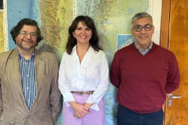 Reunión con el Consulado chileno por el trasporte marítimo