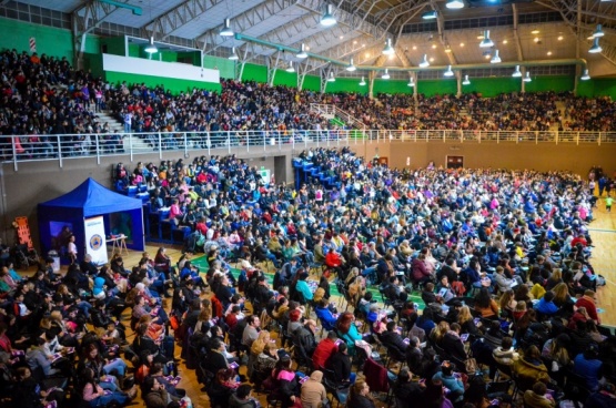 Con el Boxing lleno, miles de vecinos celebraron su día