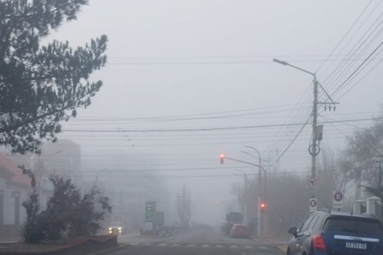 Río Gallegos envuelta en neblina