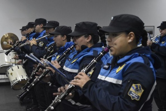 La banda de música policial participó del aniversario del Museo Regional Padre J. Molina 