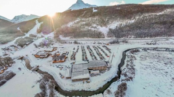 Ushuaia se prepara para las vacaciones con el magnetismo de la nieve y el esquí