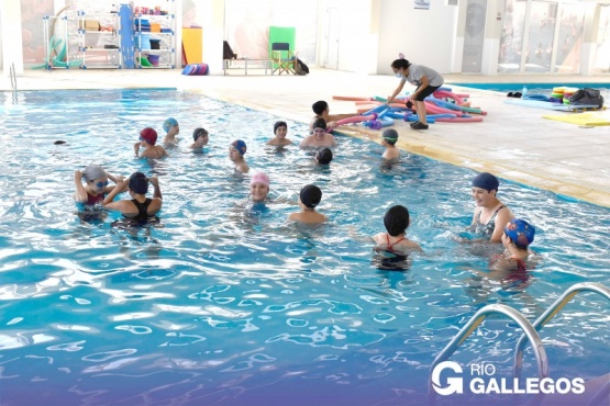 Andrés Fuentes visitó Río Gallegos