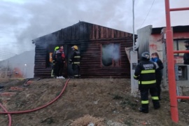 Un hombre sufrió quemaduras tras incendiarse su casa