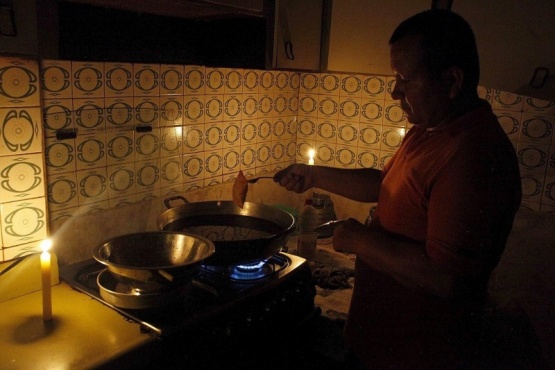Casi cuatro horas sin luz y barrios sin agua en Río Gallegos