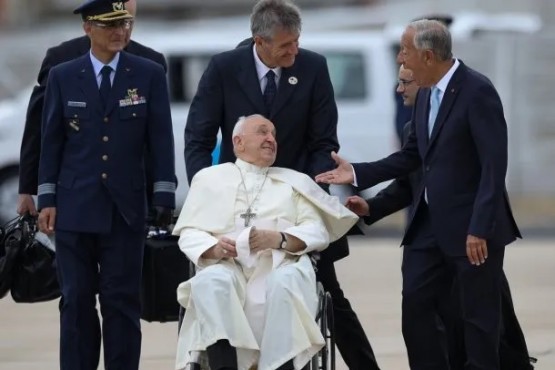 El papa Francisco llegó a Portugal para participar en la Jornada Mundial de la Juventud