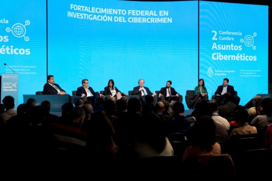 Santa Cruz participó de la Segunda Conferencia Cumbre de Asuntos Cibernéticos
