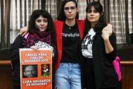 Declaran en rebeldía y piden captura internacional de un excura acusado de abusar de una alumna