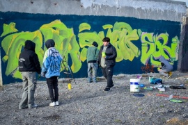 “Haciéndolo Nuestro”: Graffiteros realizan intervención artística