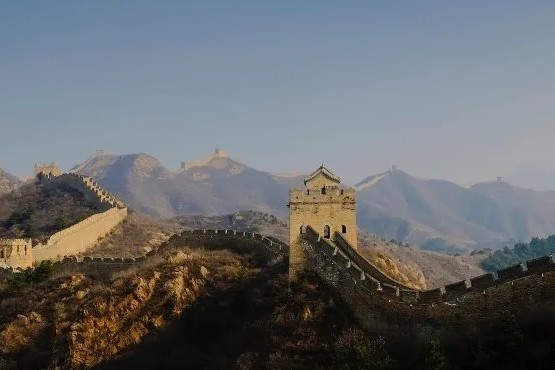 Rompieron la Gran Muralla China para hacer un atajo