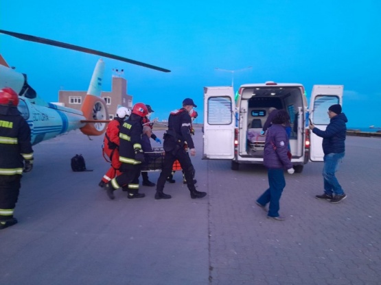 Emergencia en el mar: Prefectura aeroevacuó de urgencia a un tripulante