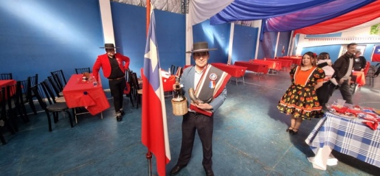 Degustación de platos y apertura de actividades en el Centro Chileno