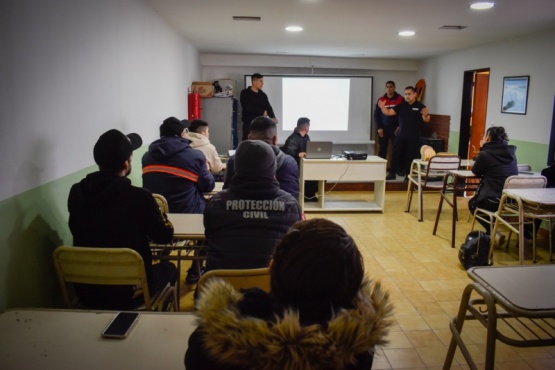 Bomberos capacitó al personal de Protección Civil Municipal