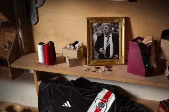 La nueva camiseta pre-match de River en homenaje a Ángel Labruna