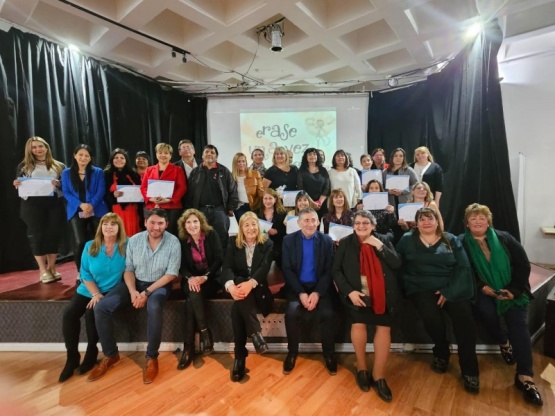 El Consejo de Educación realizó reconocimiento a docentes jubilados