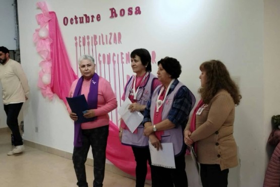 El Calafate dio la bienvenida a Octubre Rosa con numerosas actividades de sensibilización 