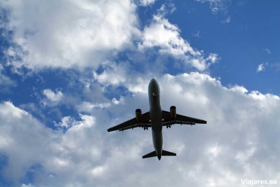 Condenan a un hombre por agredir sexualmente a azafata en vuelo hacia España