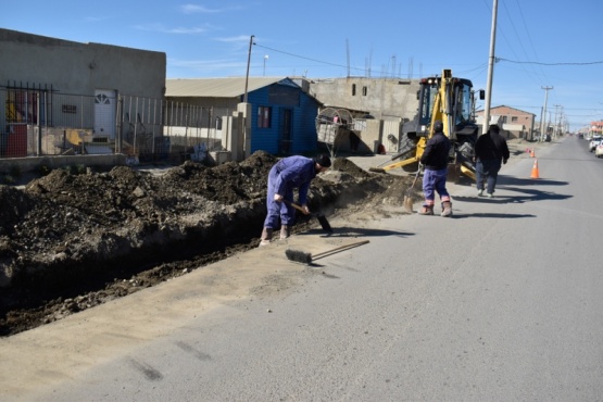 Inició la obra de cordones sobre la calle 13 del San Benito