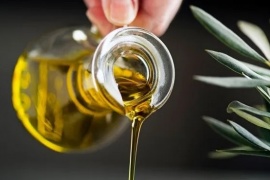 ANMAT prohibió tres aceites de oliva: qué marcas no hay que comprar