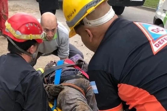 Un obrero murió sepultado en un pozo en el que trabajaba