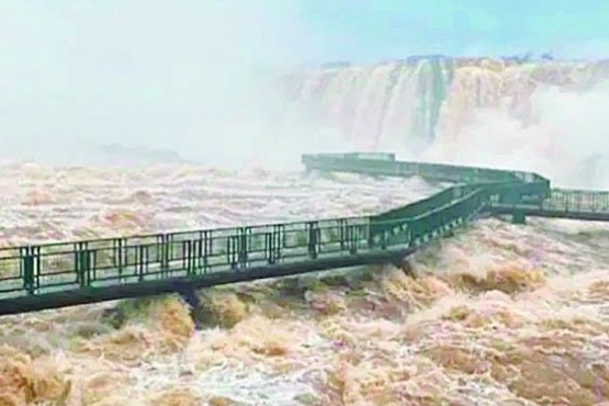 El Parque Nacional Iguazú avanza con reparaciones y limpieza tras la crecida del río