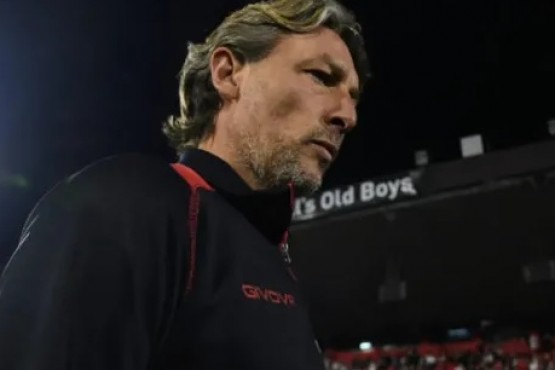 Los hinchas de Newell´s explotaron contra Heinze 