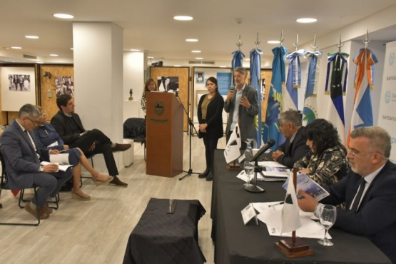 El Parlamento Patagónico declaró de interés provincial al Libro 