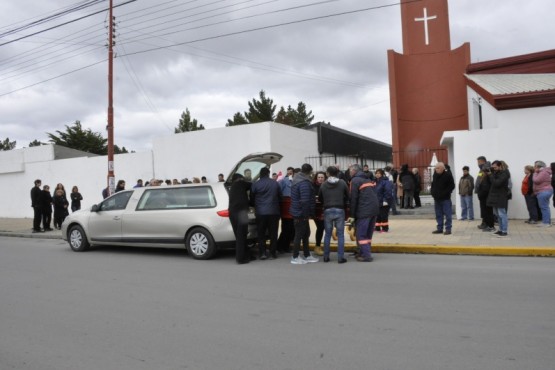 Despiden al escritor Mario Echeverría Baleta