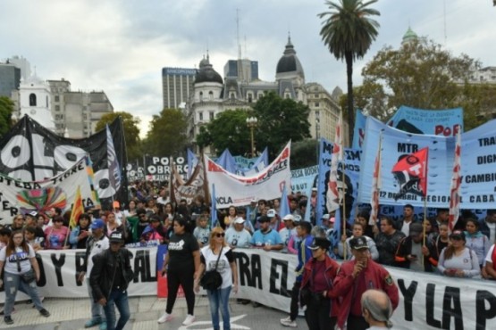 Plenario y movilización: Unidad Piquetera sale por primera vez a la calle contra Milei