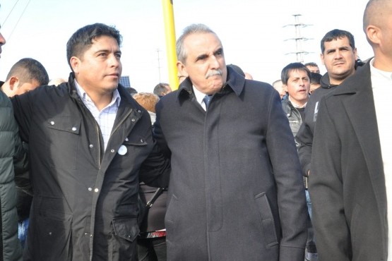 Claudio Vidal junto a Guillermo Moreno en su última visita a Santa Cruz.