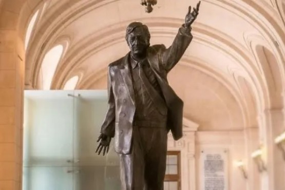 Sacaron la estatua de Néstor Kirchner que estaba en el CCK, para evitar que la vandalicen