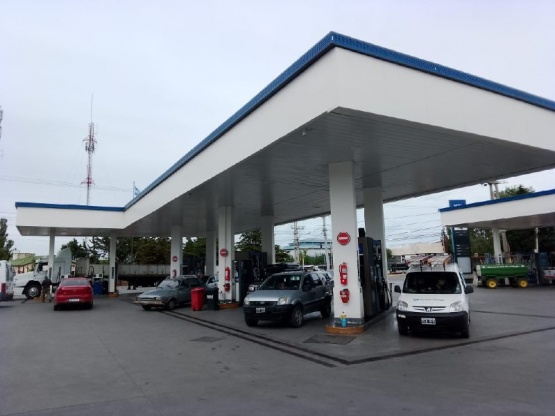 Feroz suba de combustibles: Shell e YPF aumentaron 37%