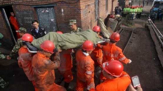 China: al menos 12 muertos por un accidente en una mina de carbón