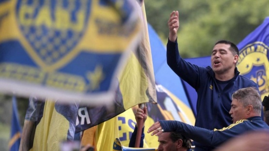 Riquelme asume como nuevo presidente de Boca