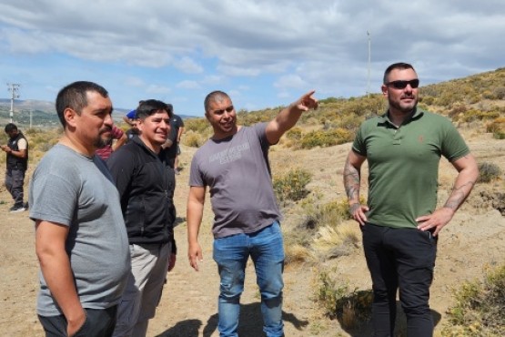 Recorrida por el predio del futuro Polideportivo.