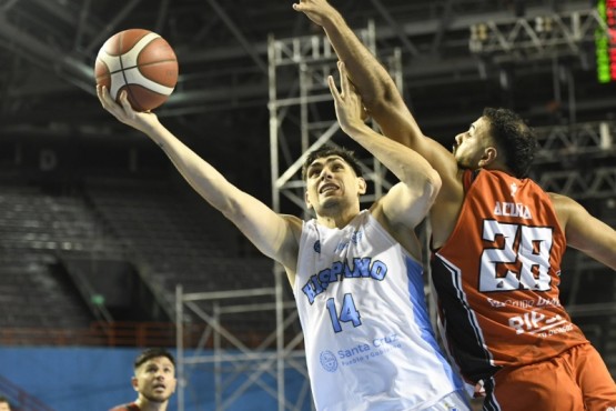 Torres fue el MVP del partido. (Foto: Prensa Hispano)