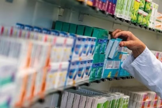 Farmacéuticos afirman que los precios subieron un 100% en el último mes