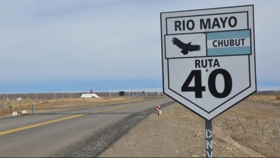 Ruta 40: murió un hombre tras volcar su camioneta
