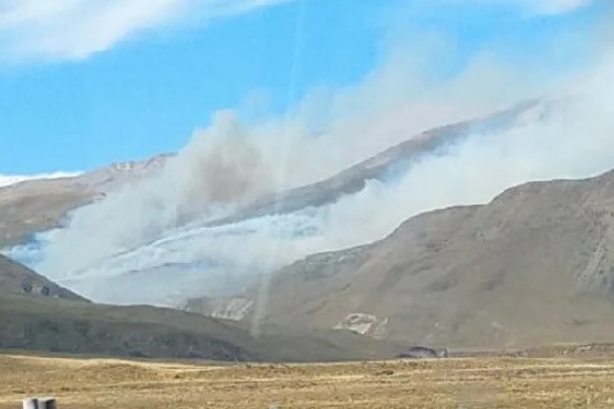 Incendio de campos en cercanías de El Chaltén